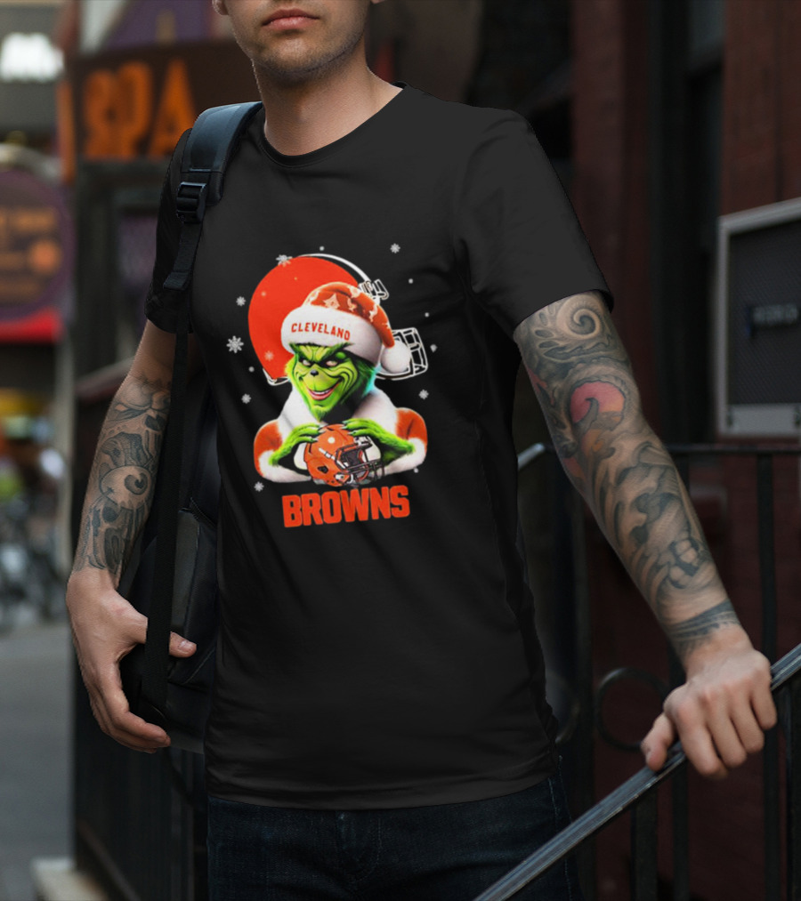 Santa Grinch Love Cleveland Browns Merry Christmas T-Shirt