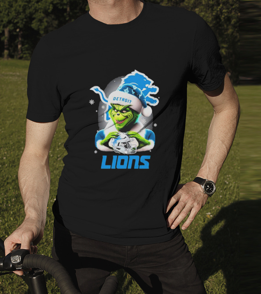 Detroit Lions Grinch Christmas Santa Snowflakes T-Shirt