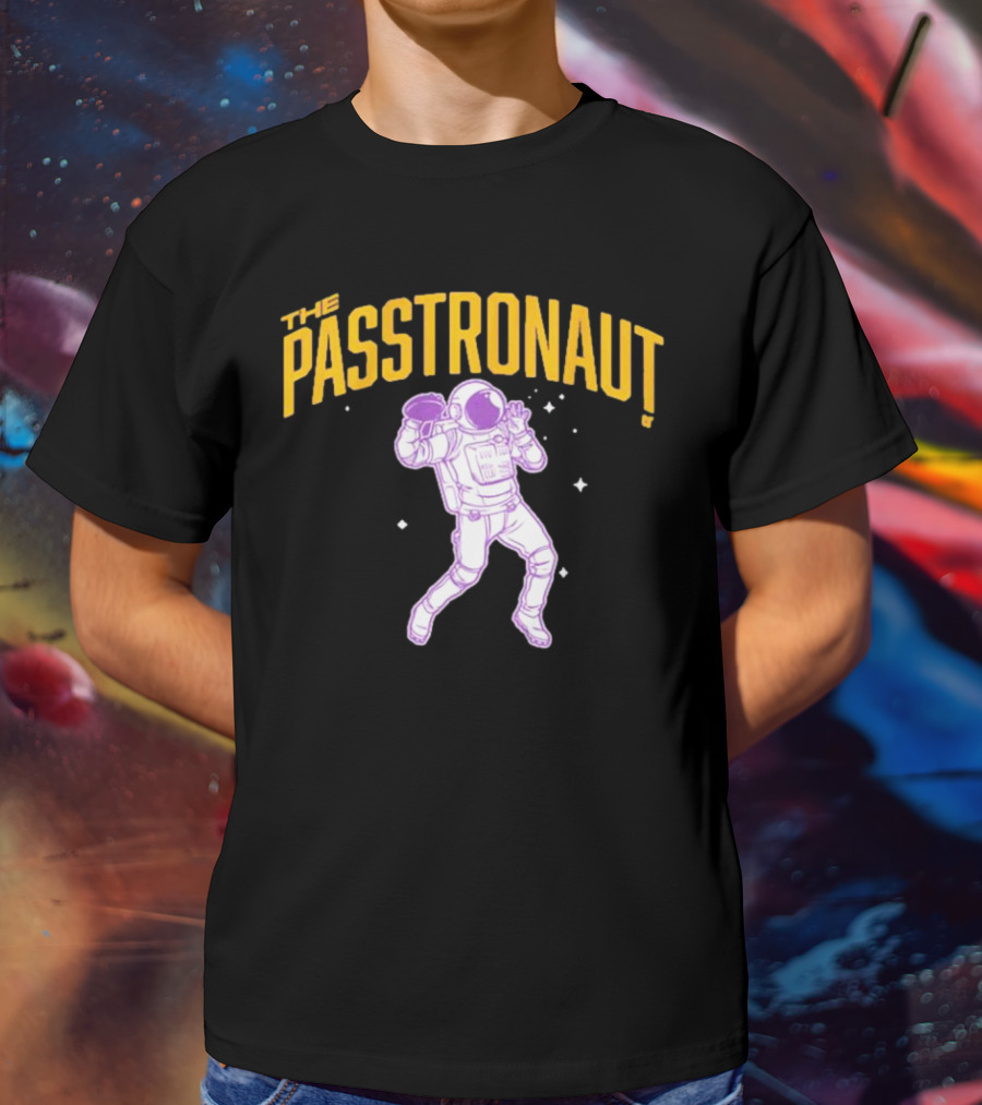 The Passtronaut Minnesota Football Astronaut Throwing Football T-Shirt
