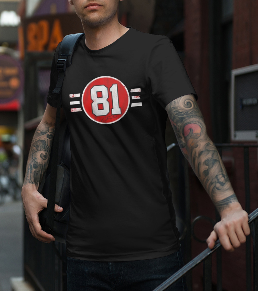 Chicago Blackhawks Marian Hossa 81 Red Circle Vintage Hockey T-Shirt
