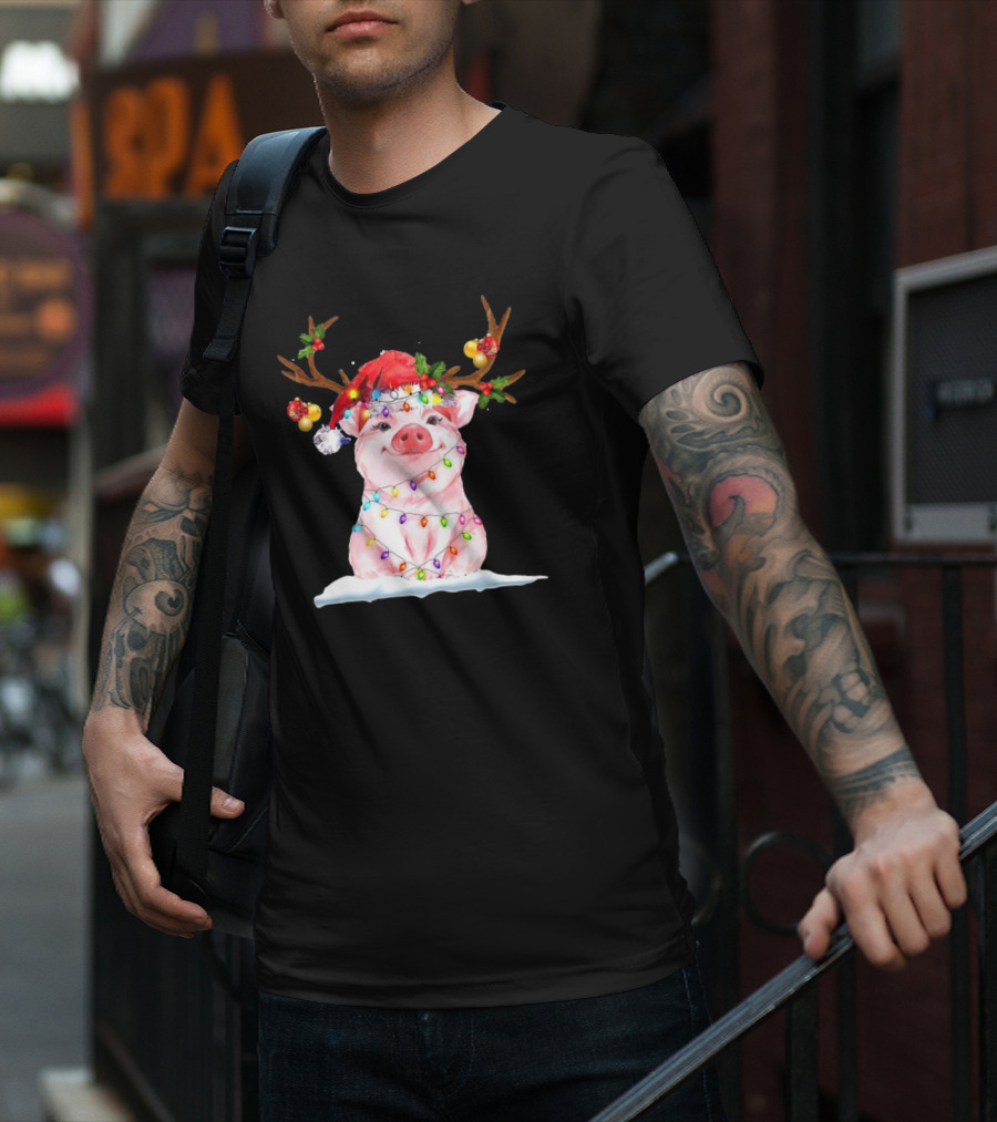 Pig Reindeer Antlers Santa Hat Christmas Lights T-Shirt