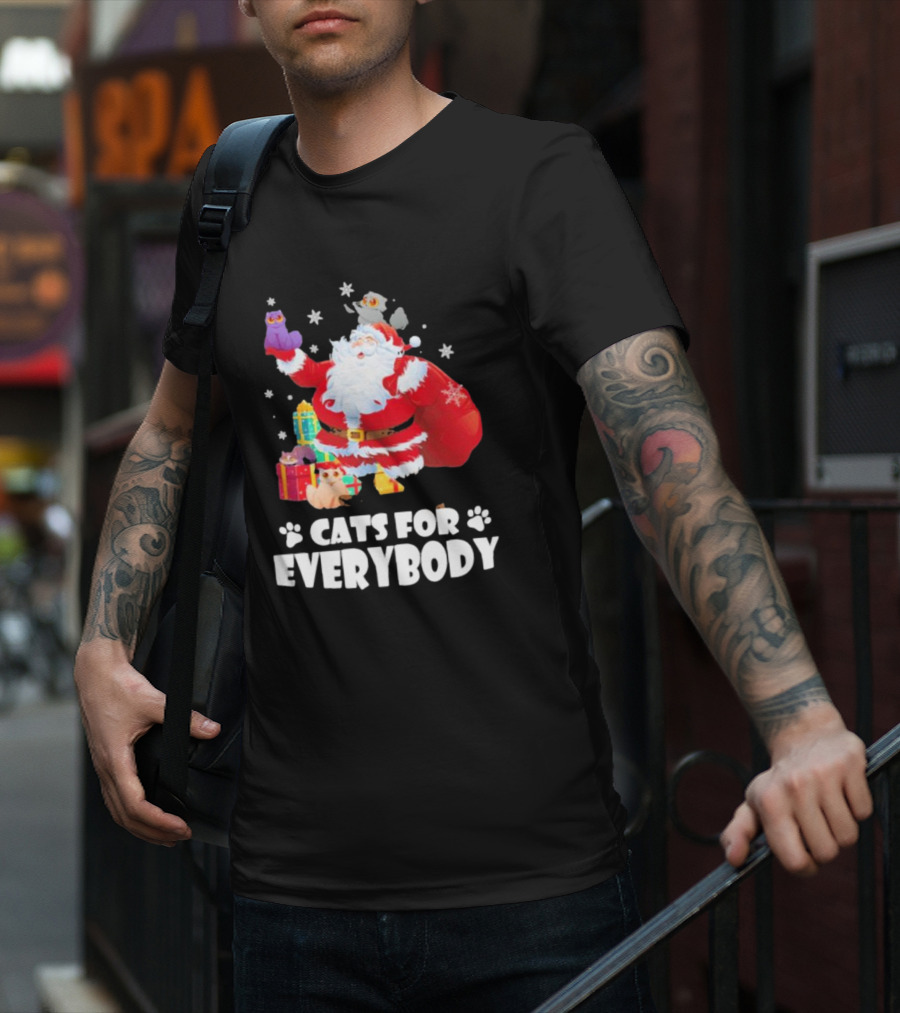 Santa Claus With Gift Cats For Everybody Fun Christmas T-Shirt