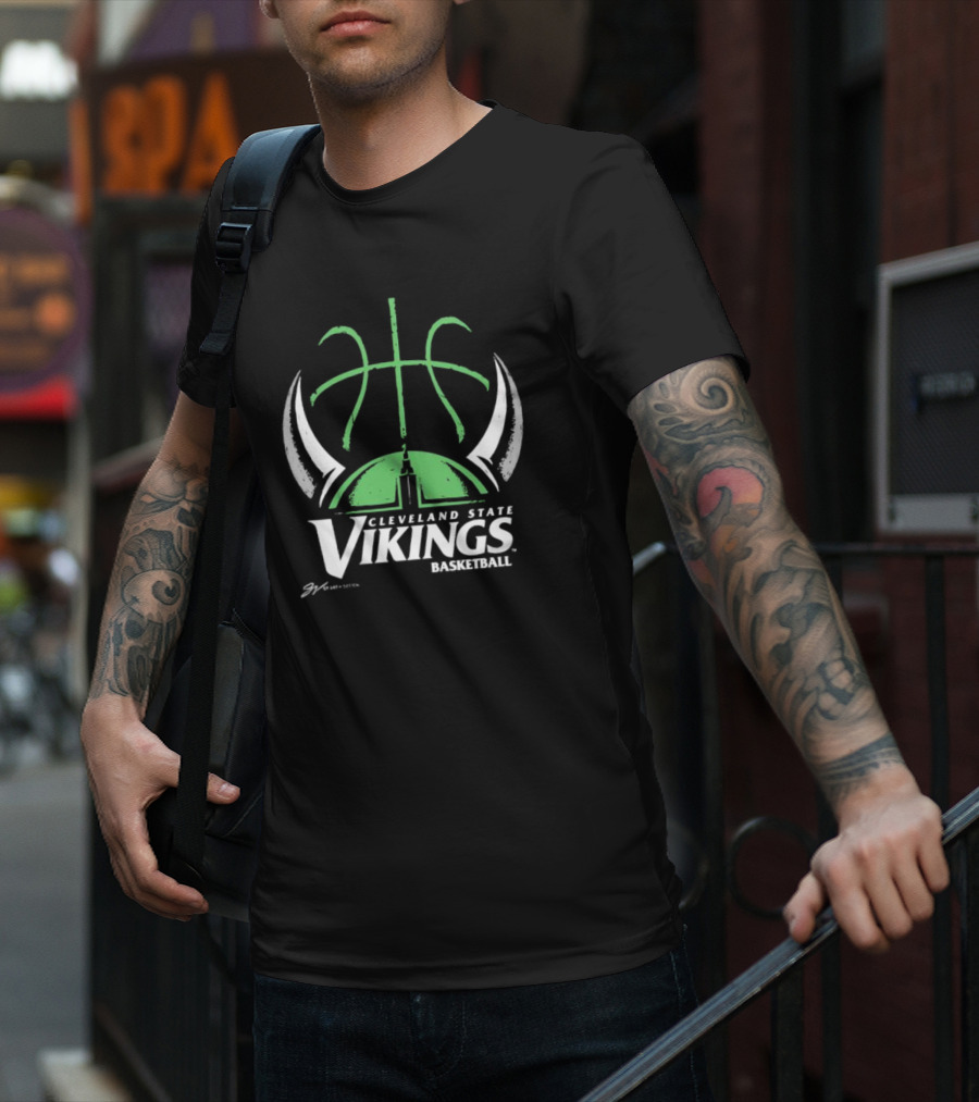 Cleveland State Vikings Basketball Green Viking Helmet Basketball T-Shirt