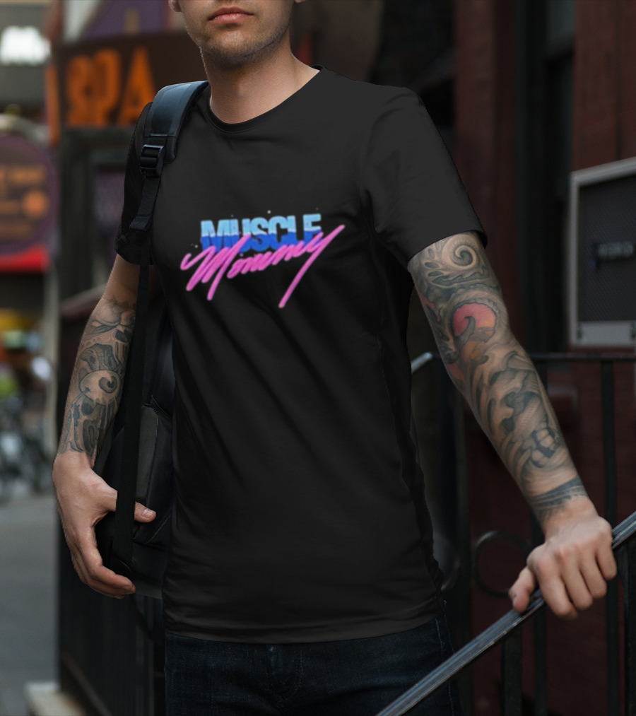 Muscle Mommy Retro Aesthetic 80s Style Vaporwave T-Shirt