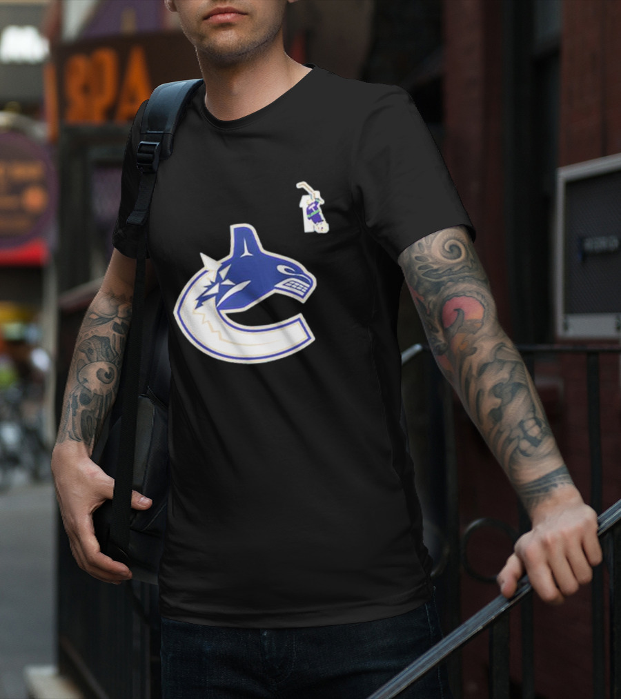 Luongo #1 Vancouver Canucks Orca Logo Ring Of Honour T-Shirt