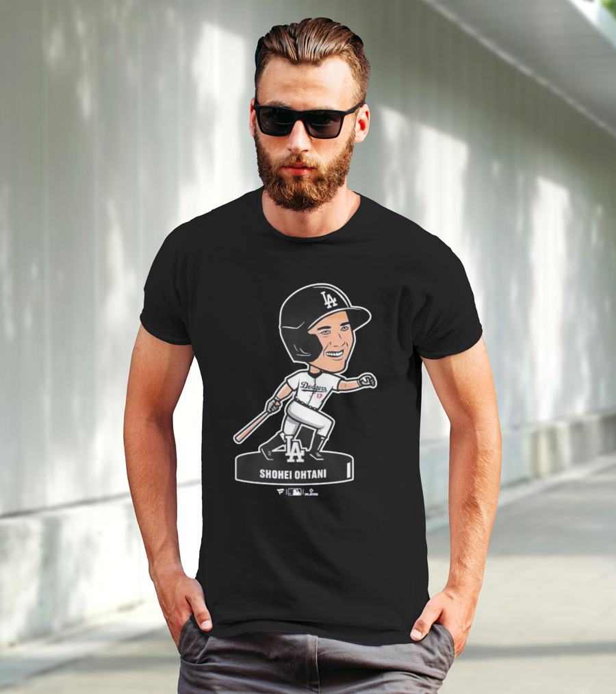 Shohei Ohtani Los Angeles Dodgers LA Bobblehead Dodgers 17 T-Shirt