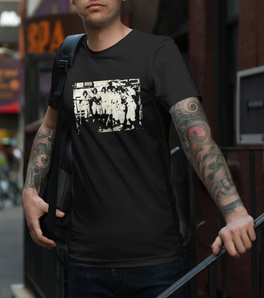 The Warriors Furies Baseball Team Vintage Style Retro T-Shirt