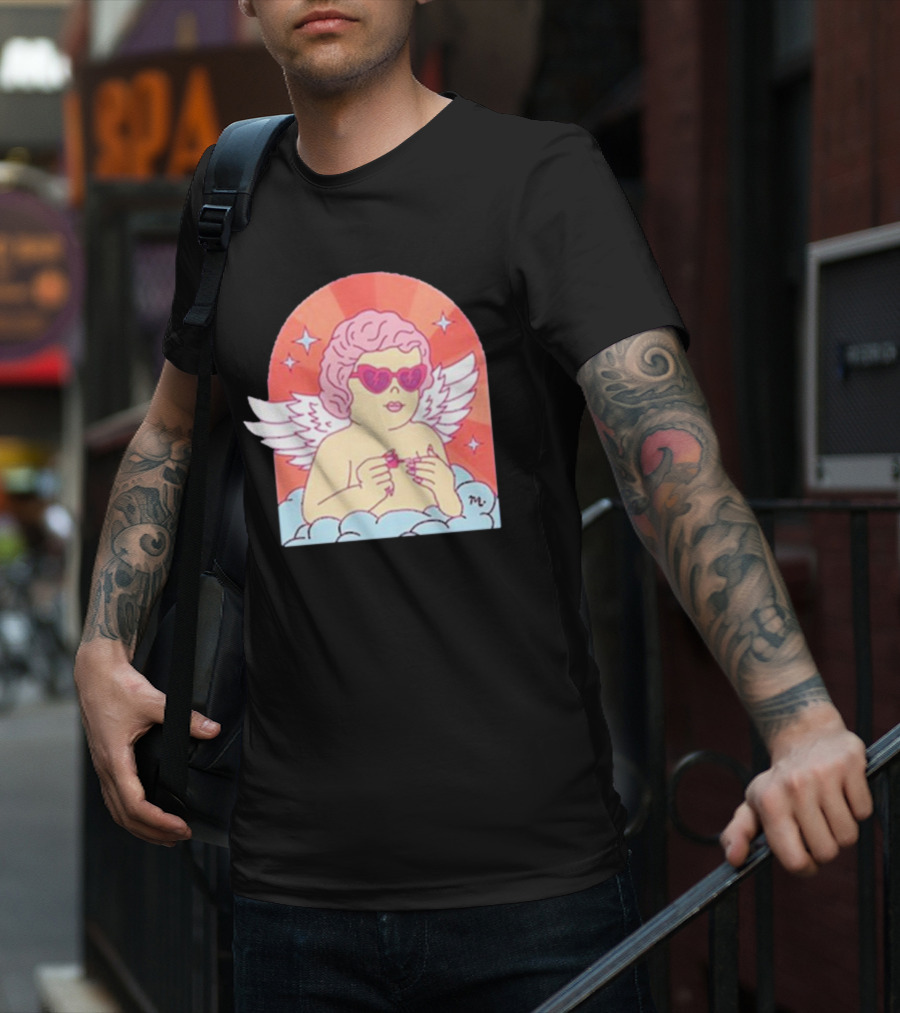 Maniology Cupid's Nail Spa Cherub With Heart Sunglasses And Wings T-Shirt