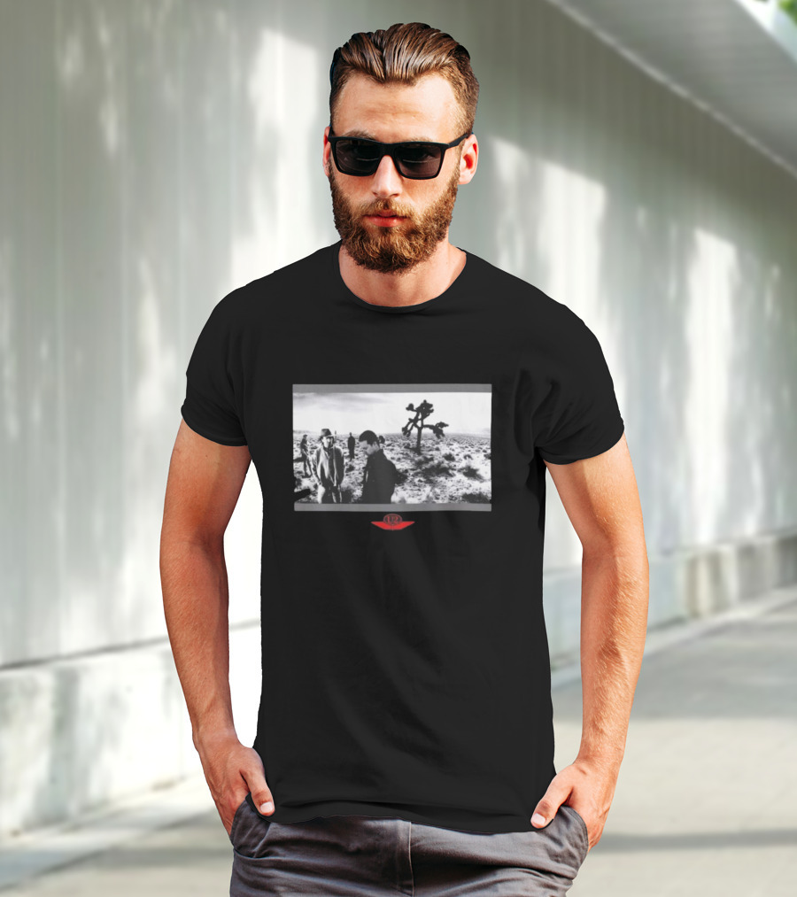 U2 Joshua Tree Album Cover Desert Scene 1980s Band Members T-Shirt