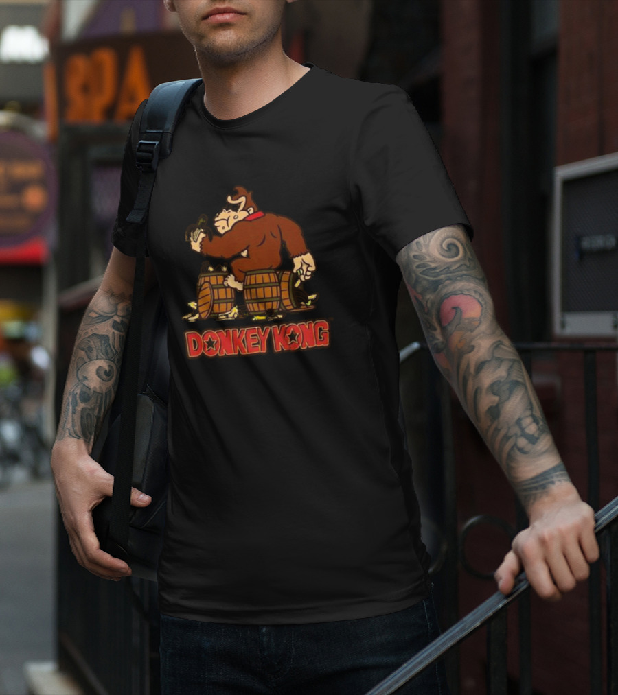 DONKEY KONG EATING BANANA BARRELS MEME T-Shirt