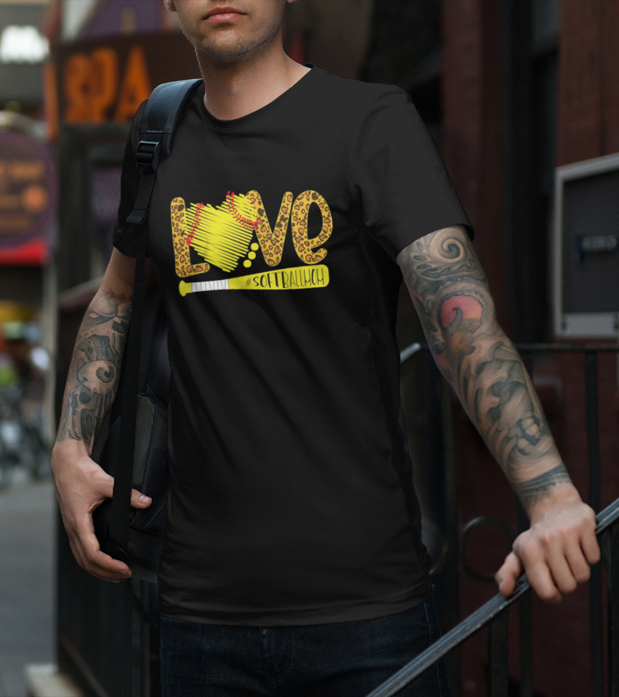 Love Softball Mom Leopard #SoftballMom T-Shirt