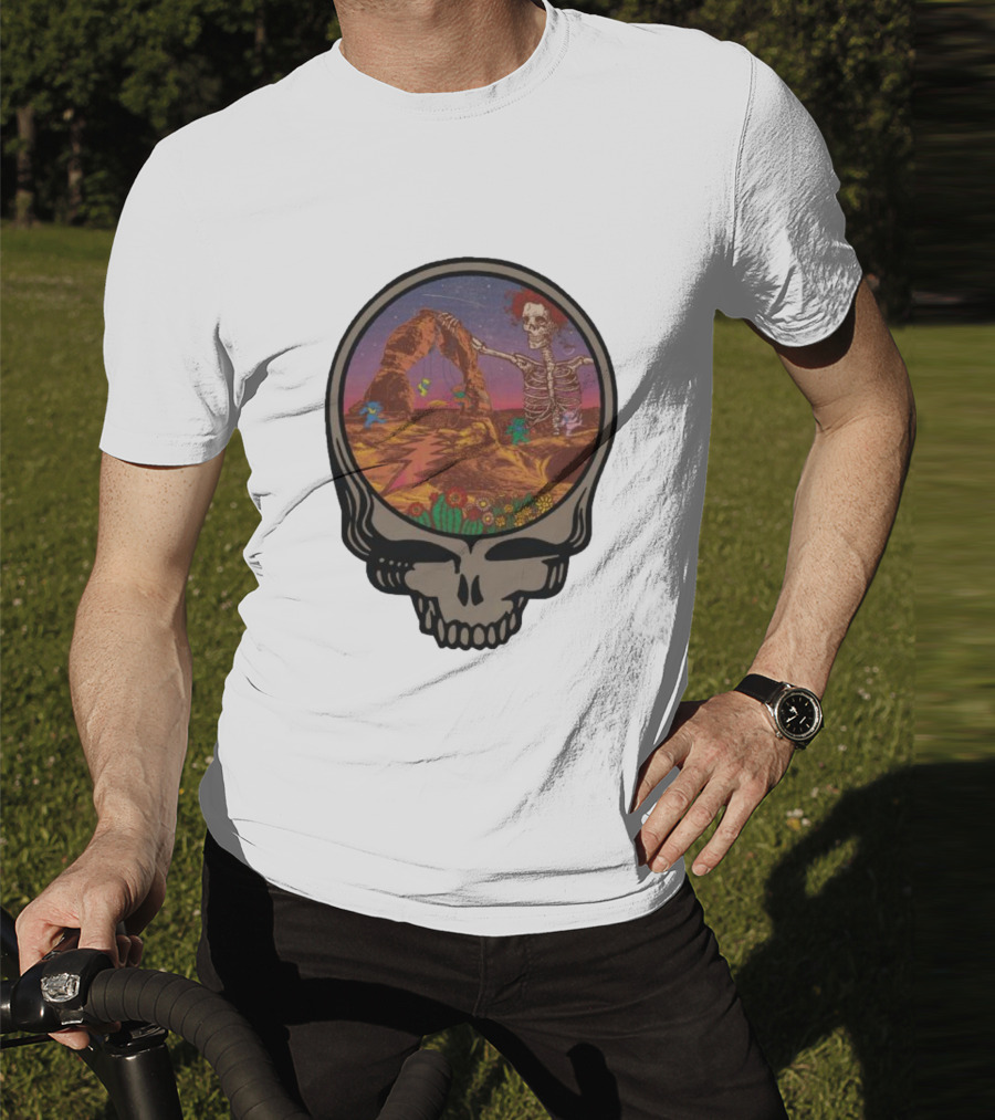 Grateful Dead Skull And Skeleton In Moab Desert Scene T-Shirt