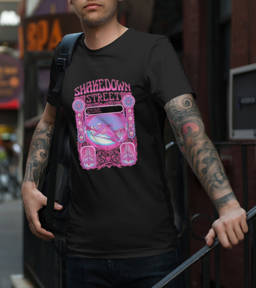 Shakedown Street Stowe Vermont Psychedelic Snowboarder Retro T-Shirt