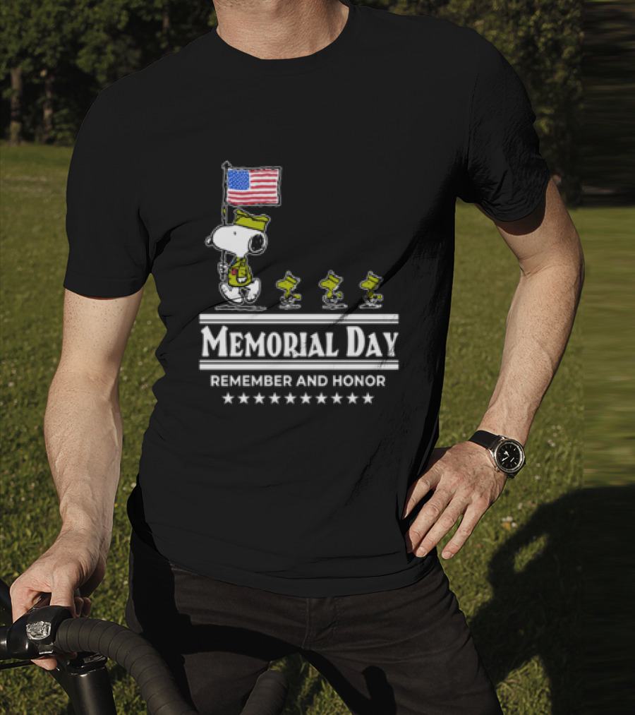 Memorial Day Snoopy And Woodstock Remember And Honor With American Flag T-Shirt