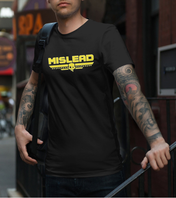 MISLEAD Yellow Skull Emblem T-Shirt