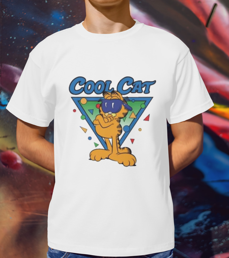Quinton Reviews Wearing Garfield Cool Cat Retro T-Shirt