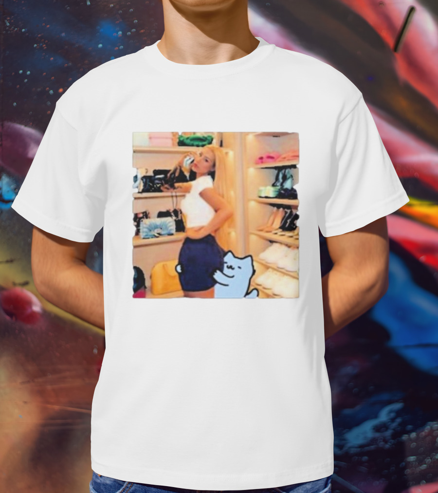 Iggy Azalea Culture Closet Fashion With Cute Cat T-Shirt