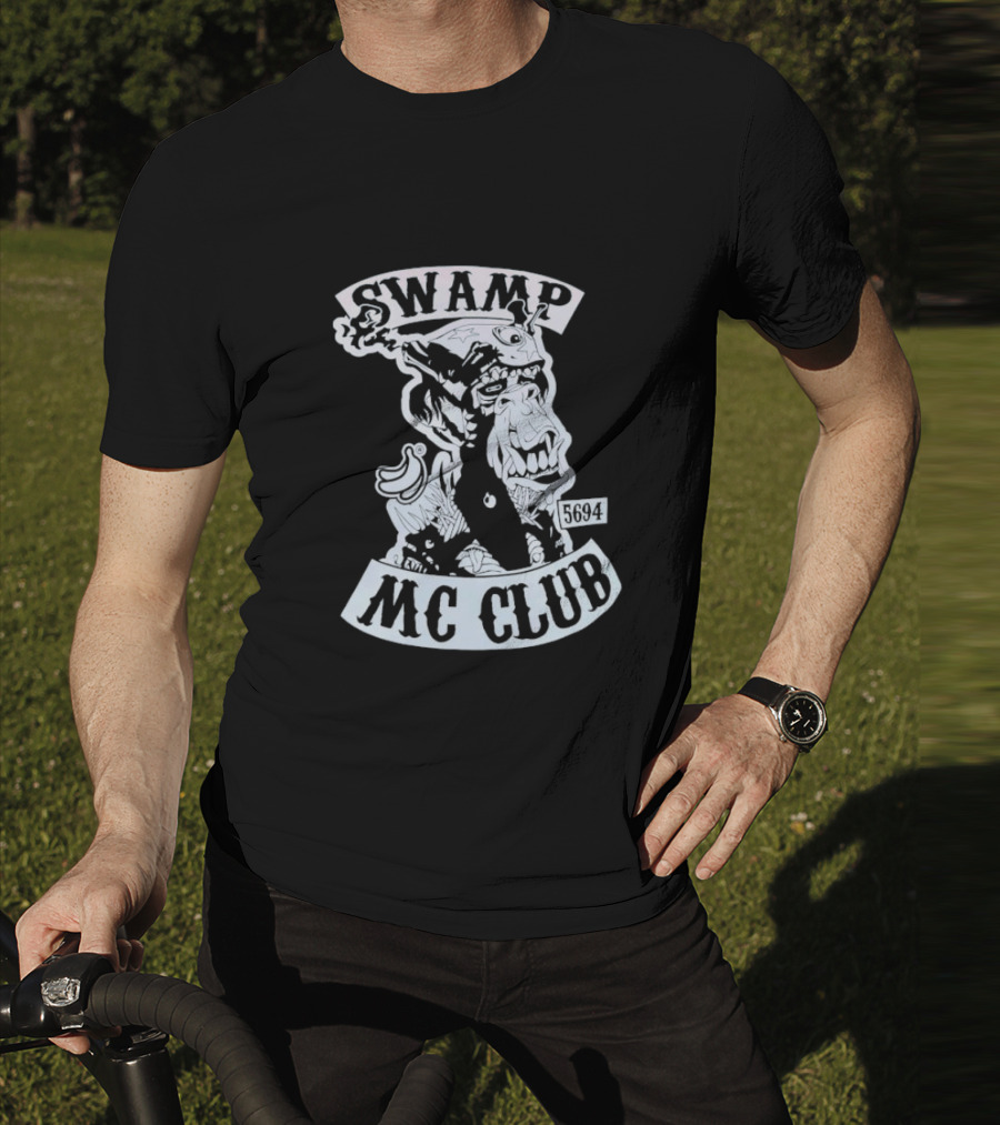 Swamp MC Club 5694 Gorilla Skull Motorcycle Emblem T-Shirt