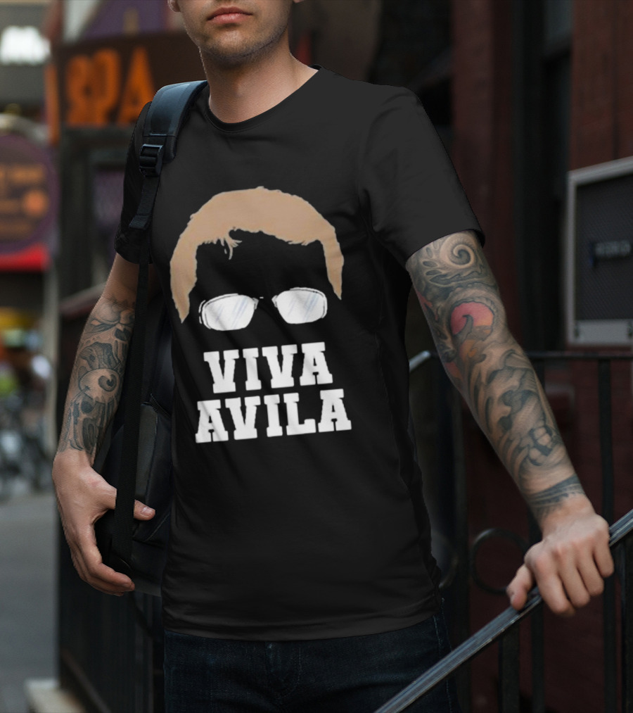 Viva Avila Glasses Face T-Shirt