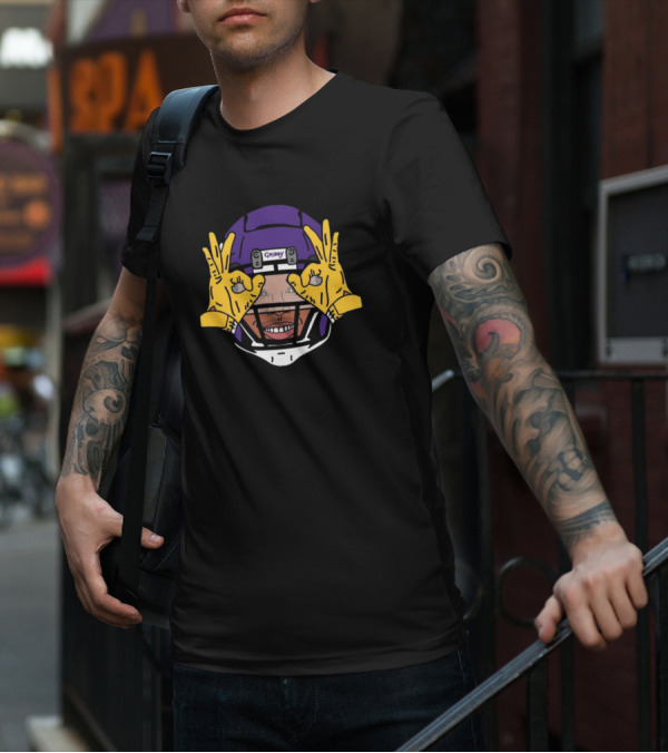 Vikings Justin Jefferson Griddy Hands Gesture Purple Helmet T-Shirt