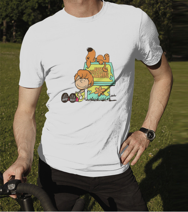 Scooby Doo And Shaggy Rogers Snoopy Style Mystery Machine T-Shirt