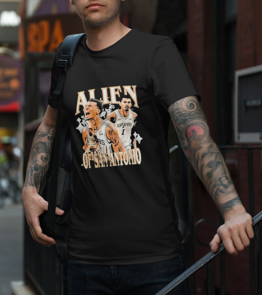 Alien Of San Antonio Spurs Basketball Star T-Shirt