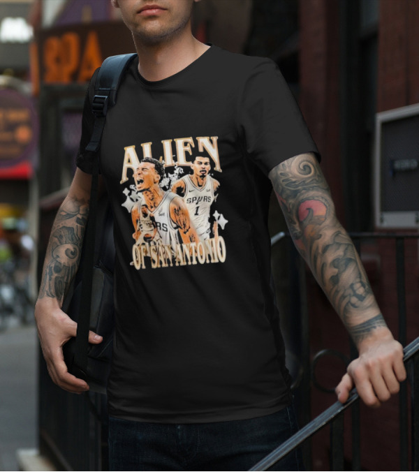 Alien Of San Antonio Spurs Basketball Star T-Shirt