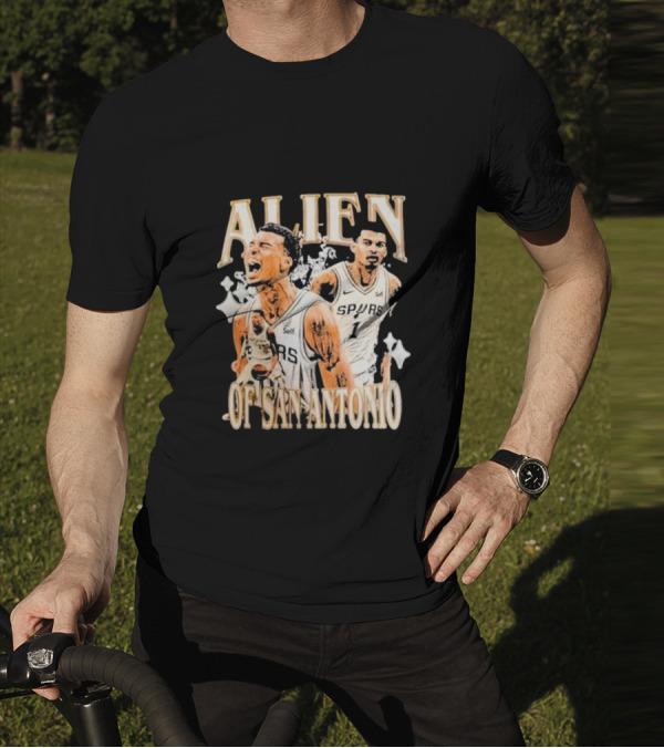 Alien Of San Antonio Spurs Basketball Star T-Shirt