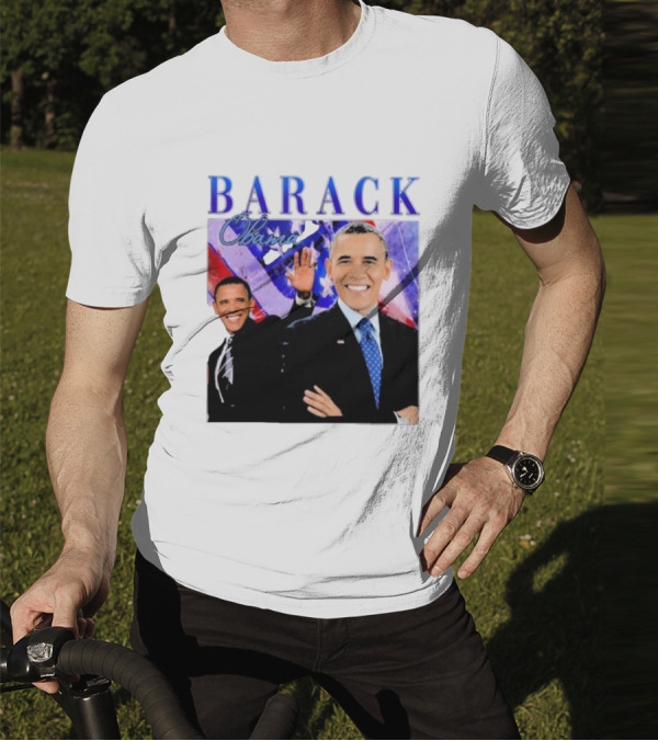 BARACK Obama Smiling Pose With Patriotic Background T-Shirt