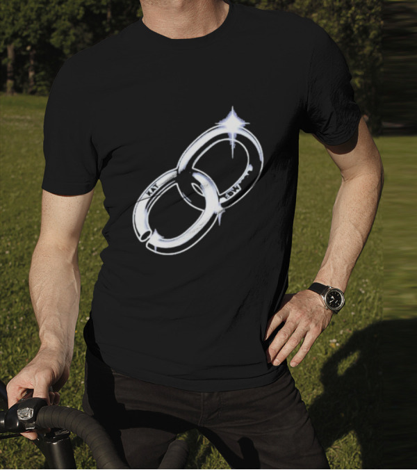 Kat Edwards Broken Link Chain T-Shirt