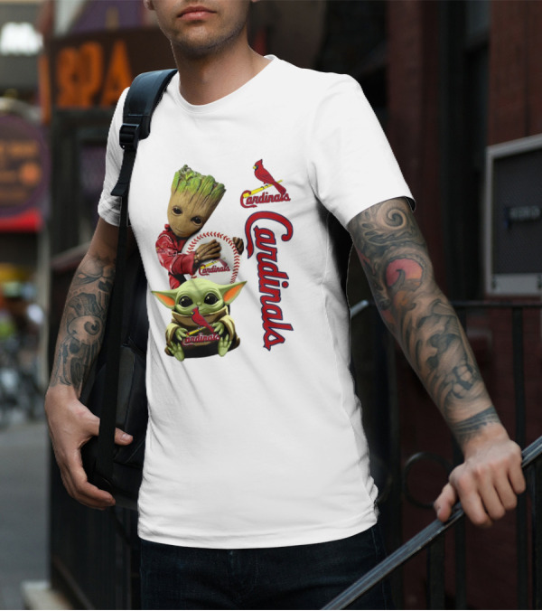 Baby Groot And Baby Yoda Hugging St. Louis Cardinals Baseball T-Shirt