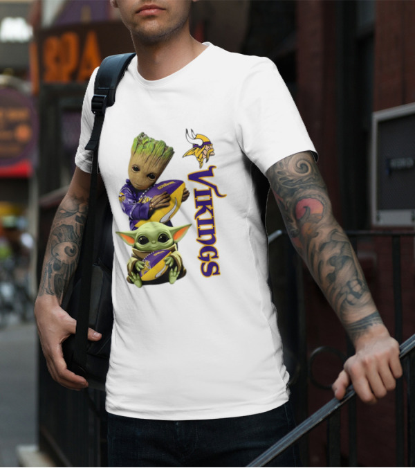 Baby Groot And Yoda Hugging Minnesota Vikings Football T-Shirt