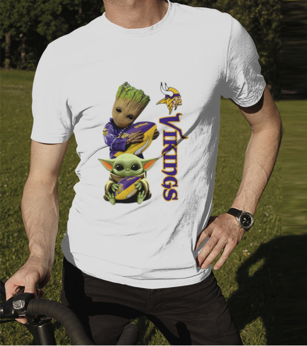 Baby Groot And Yoda Hugging Minnesota Vikings Football T-Shirt