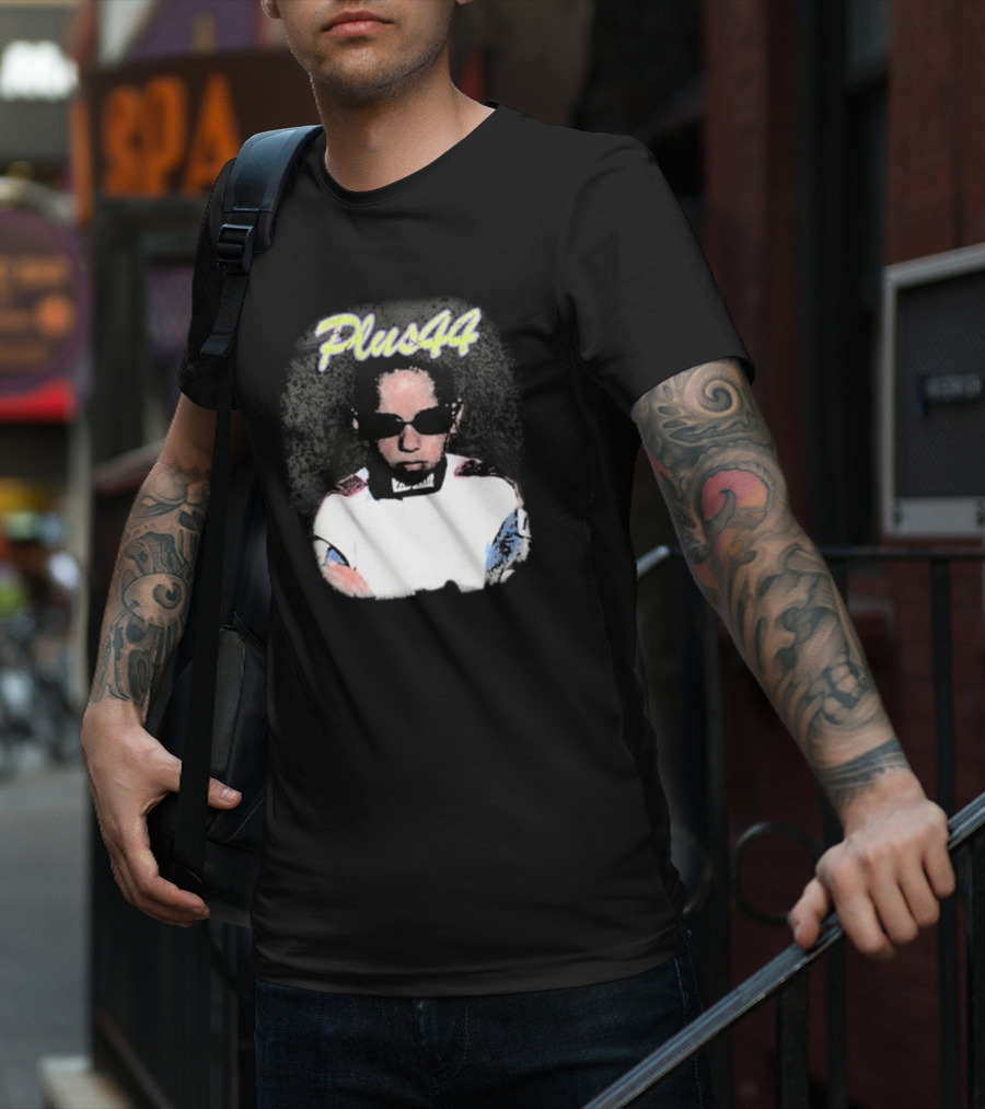 Lewis Hamilton Plus 44 Vintage Style Portrait T-Shirt