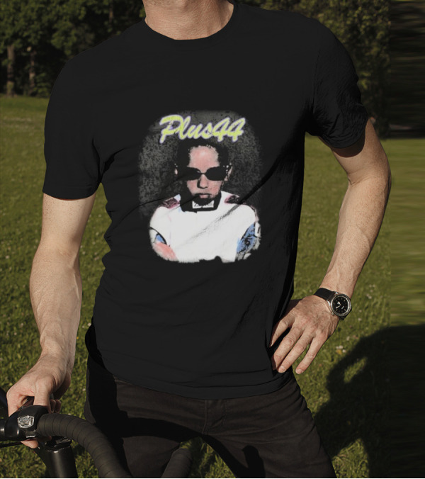 Lewis Hamilton Plus 44 Vintage Style Portrait T-Shirt