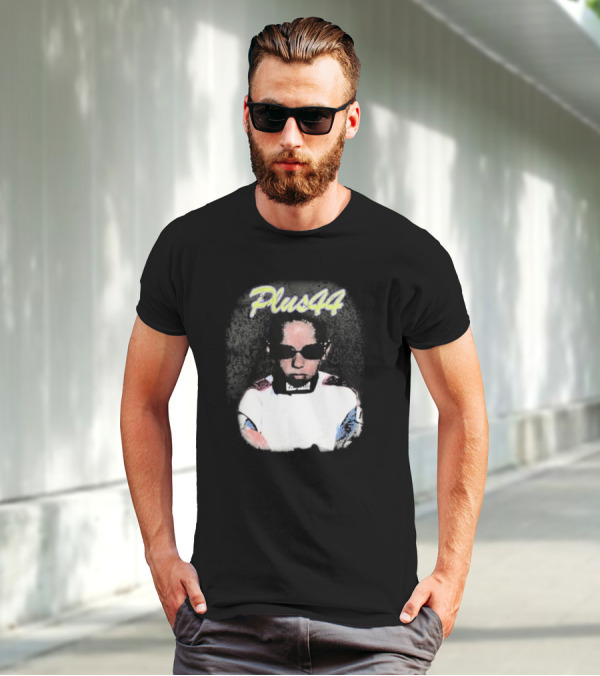 Lewis Hamilton Plus 44 Vintage Style Portrait T-Shirt