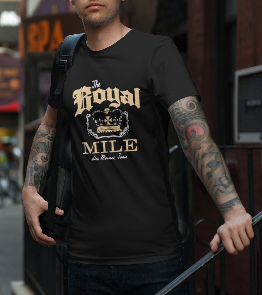 The Royal Mile Des Moines Iowa Vintage Crown T-Shirt