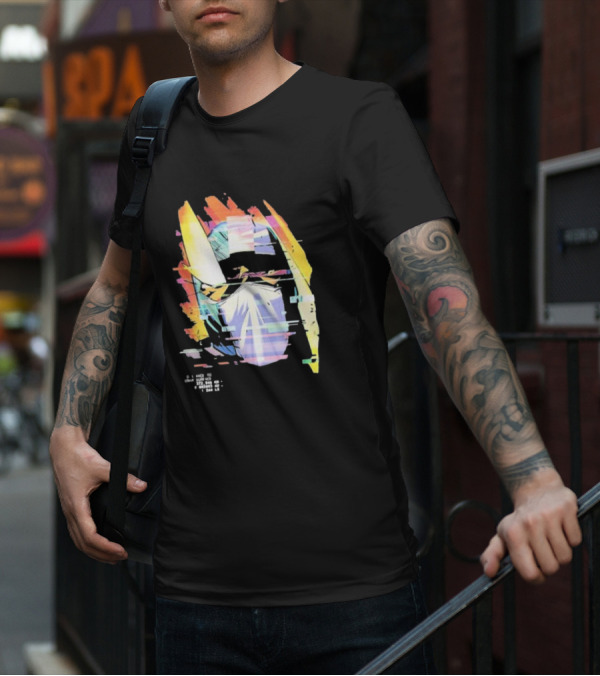 Insano Moon Man Helmet Glitch Neon Tech 92610 13-BS6 18 T-Shirt