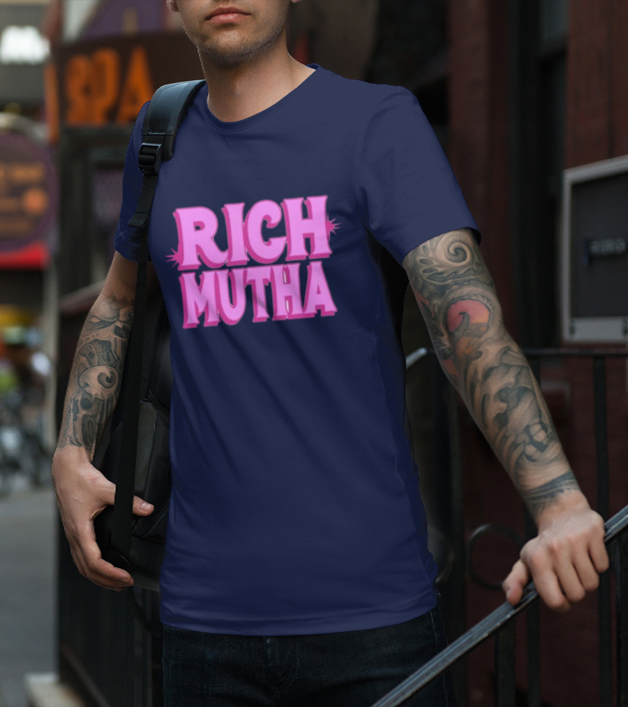 Monaleo Rich Mutha Pink T-Shirt