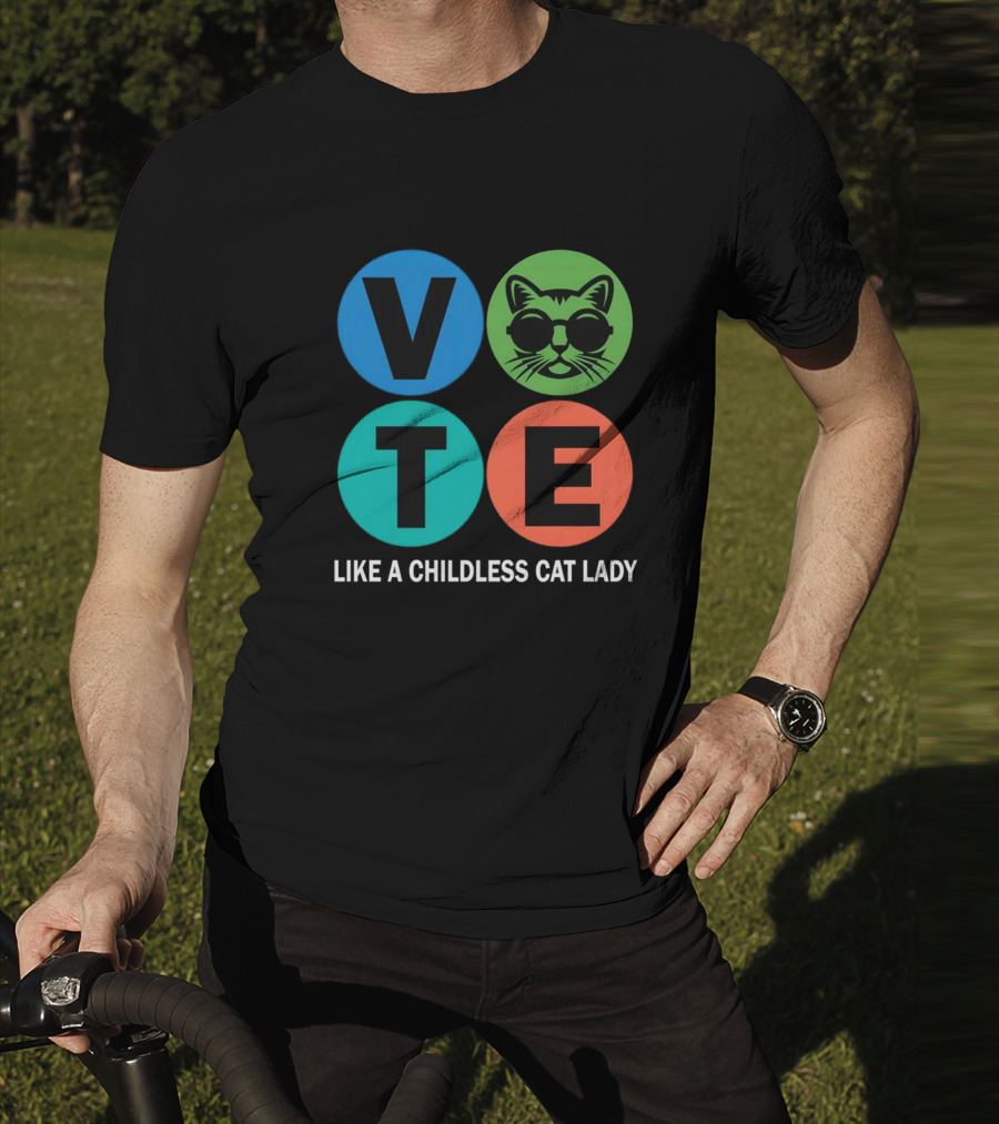 Vote Like A Childless Cat Lady Retro Circle Cat Face T-Shirt