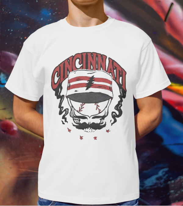 Cincinnati Reds Grateful Dead Skull Collaboration T-Shirt
