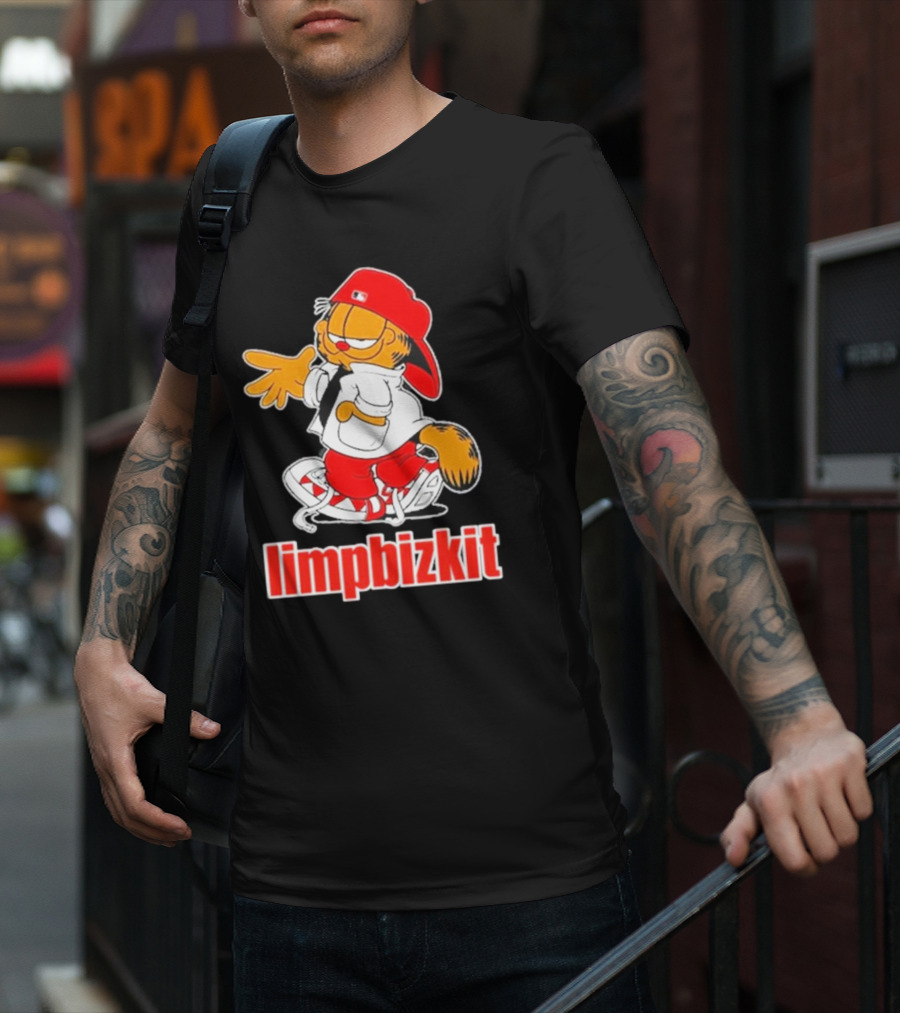 Limpbizkit Garfield Parody Red Outfit Cap And Sneakers T-Shirt