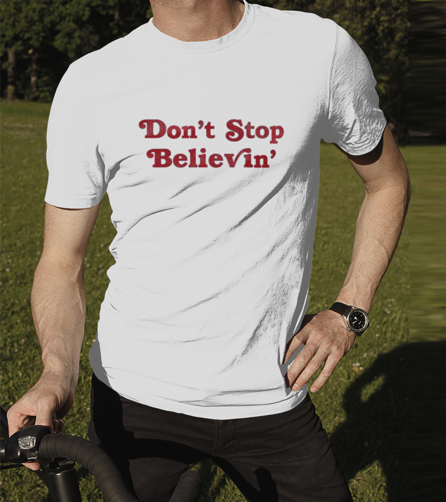 Don't Stop Believin' Det Vintage Red Text Classic Retro T-Shirt