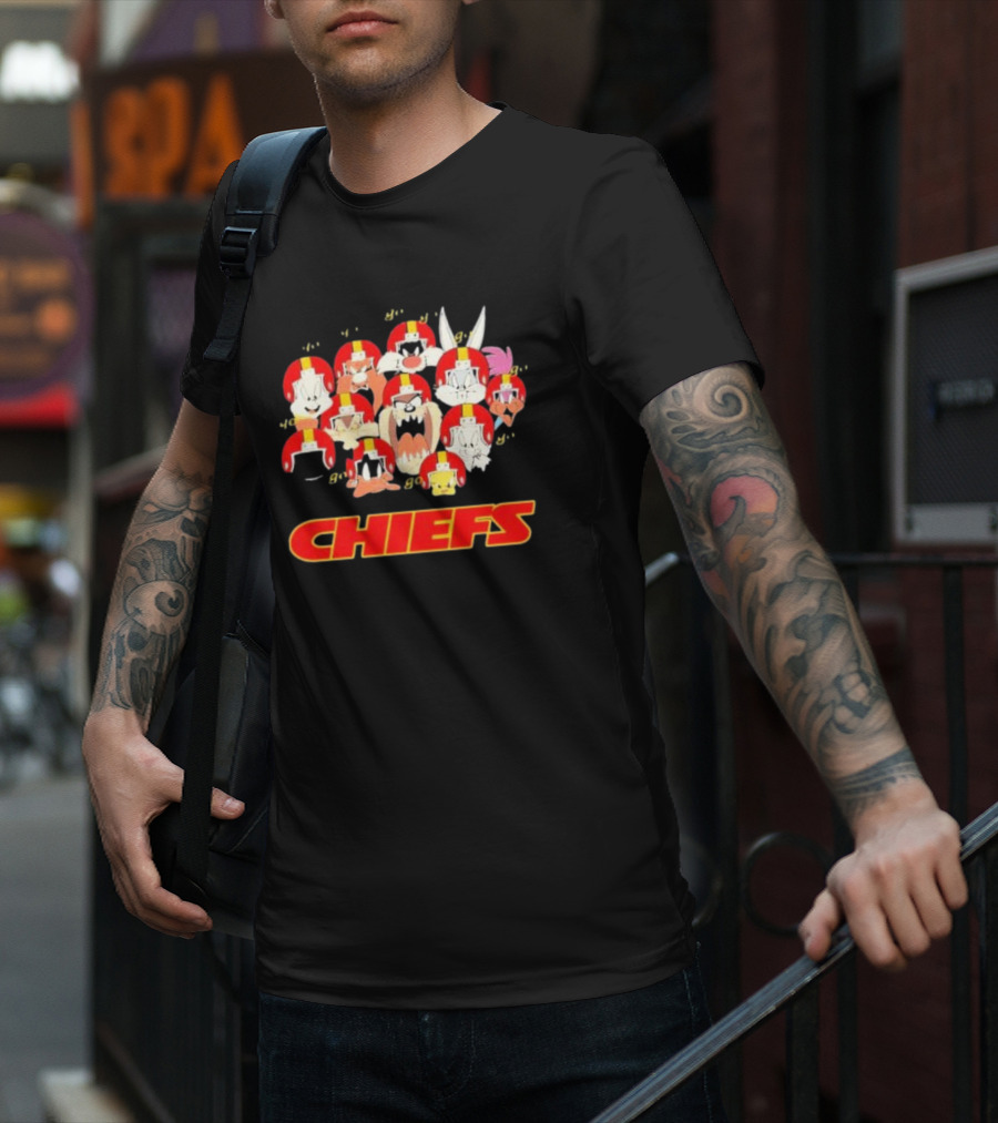 Looney Tunes Characters Chiefs Helmets Kansas City Chiefs T-Shirt