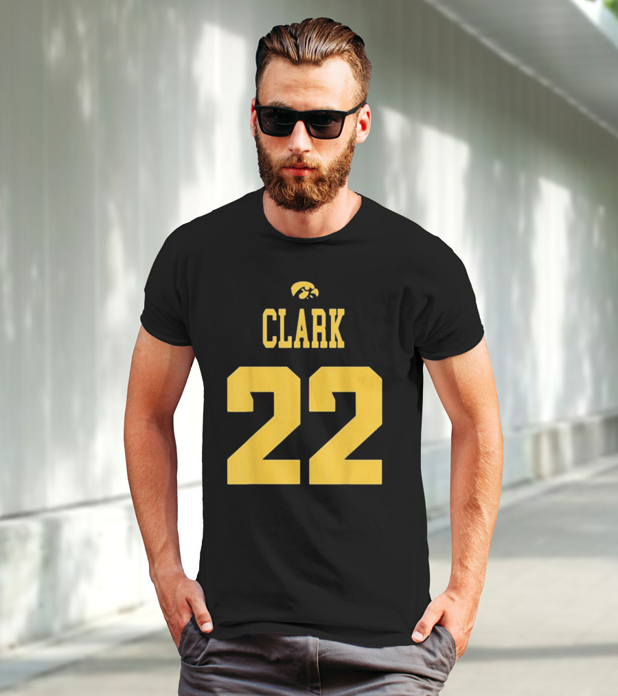 Clark 22 Iowa Hawkeyes T-Shirt