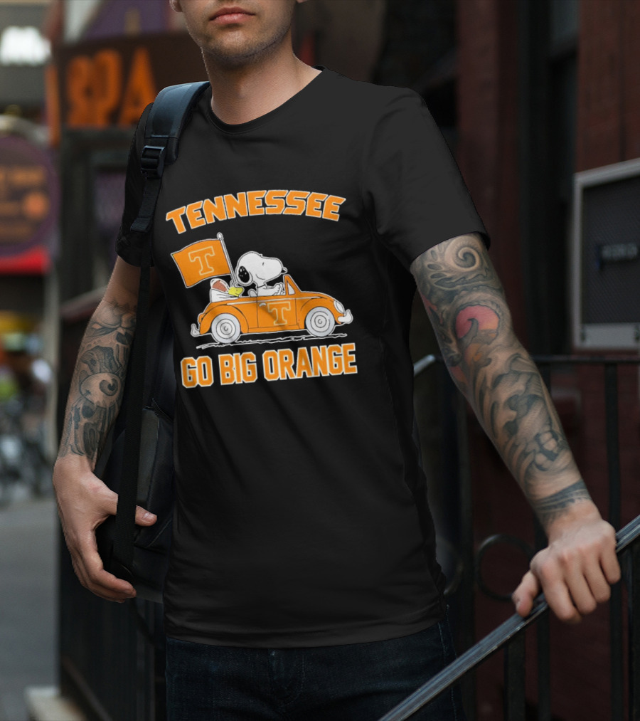 Tennessee Volunteers Snoopy Woodstock Car Go Big Orange T-Shirt