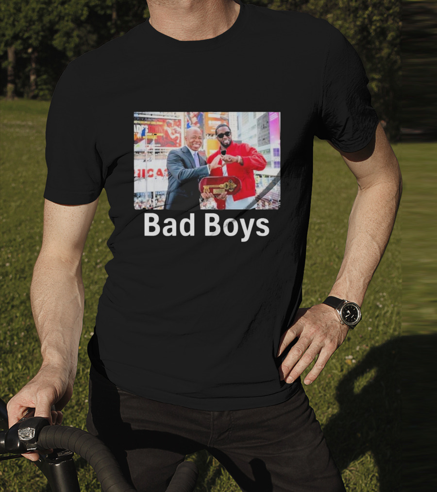 Bad Boys P Diddy And Eric Adams Key Exchange At Times Square Event T-Shirt