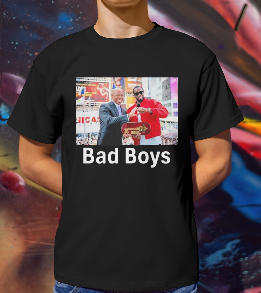 Bad Boys P Diddy And Eric Adams Key Exchange At Times Square Event T-Shirt