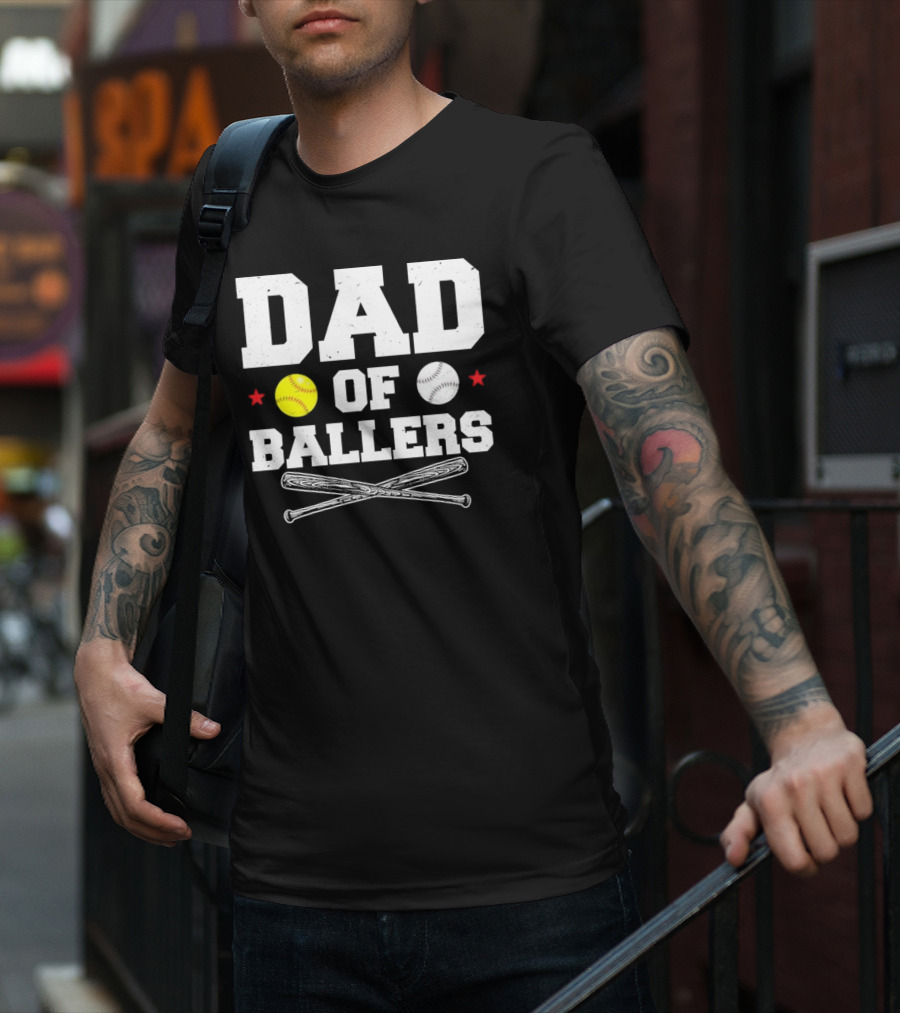 Dad Of Ballers Baseball Softball Crossed Bats Yellow White Balls Red Stars T-Shirt
