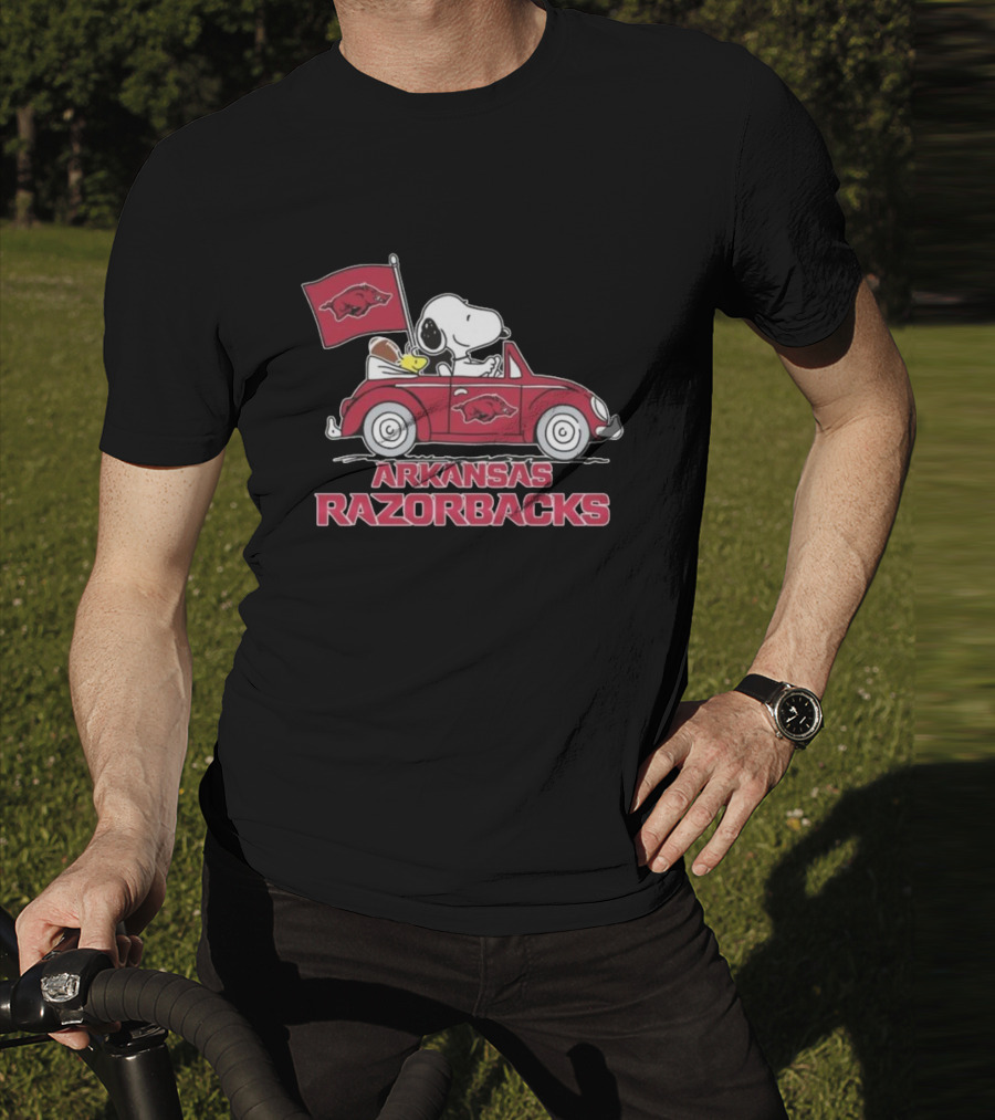 Snoopy And Woodstock Driving Car With Arkansas Razorbacks Flag T-Shirt